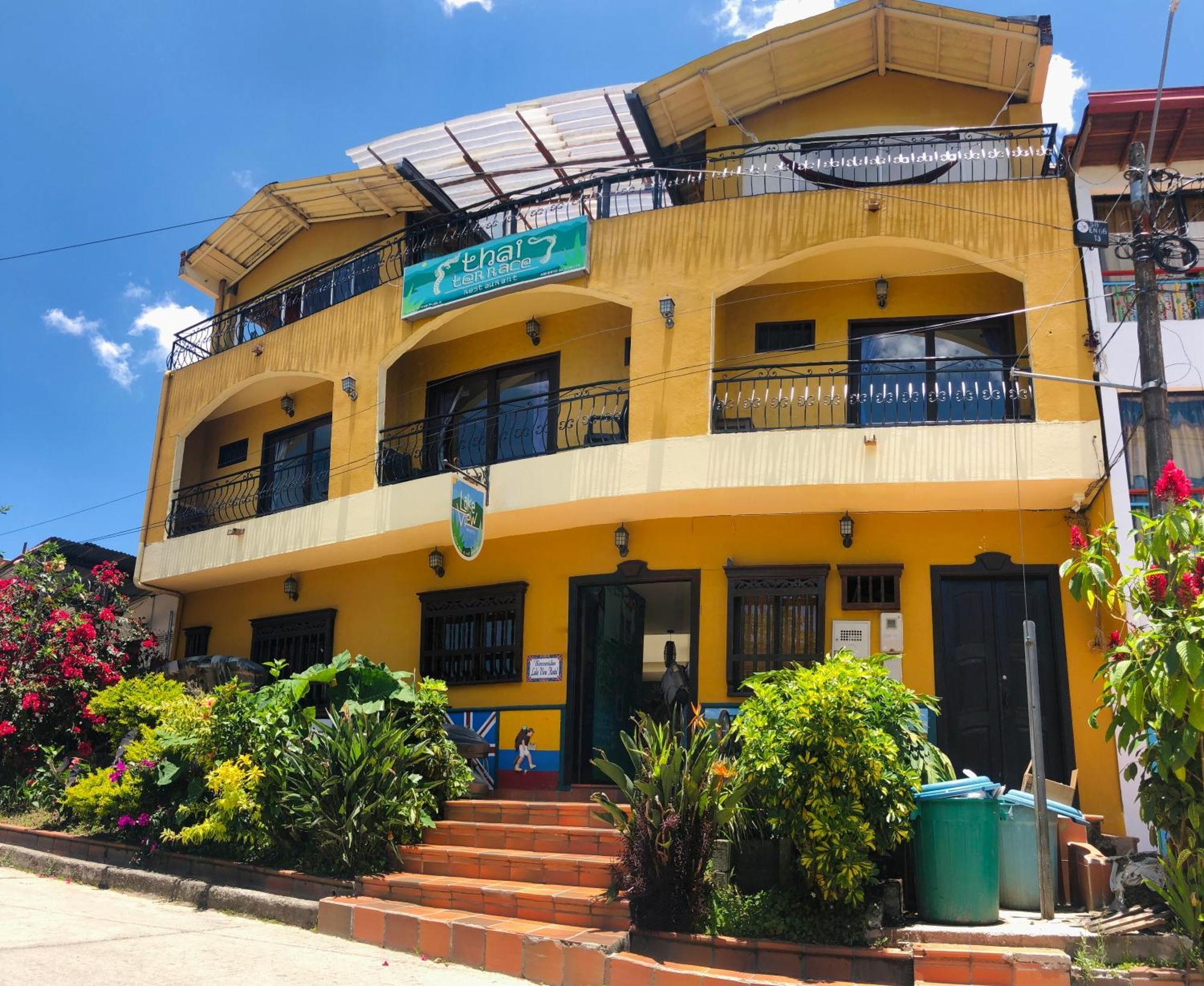 Lake View Hostel Guatapé エクステリア 写真