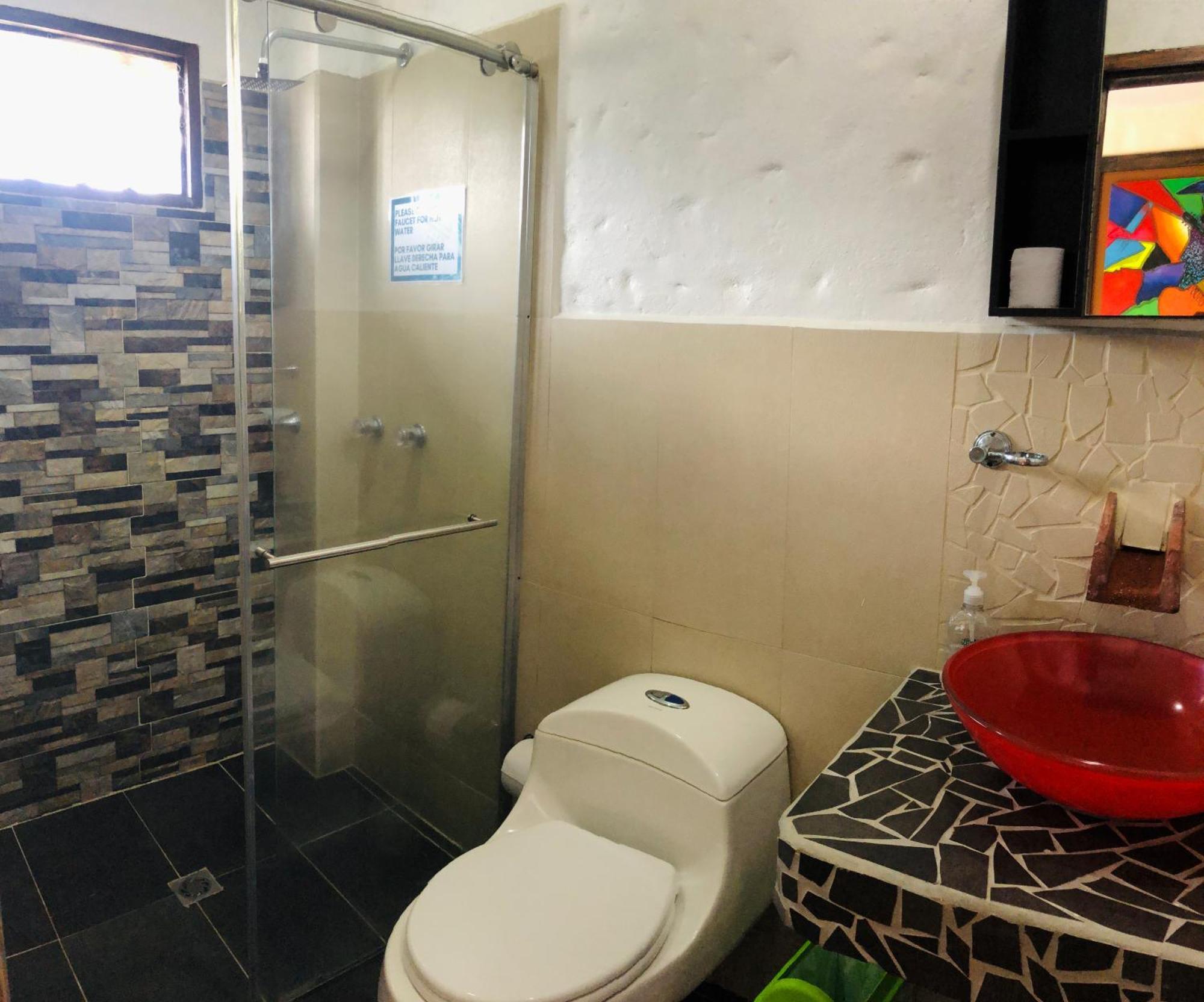 Lake View Hostel Guatapé エクステリア 写真