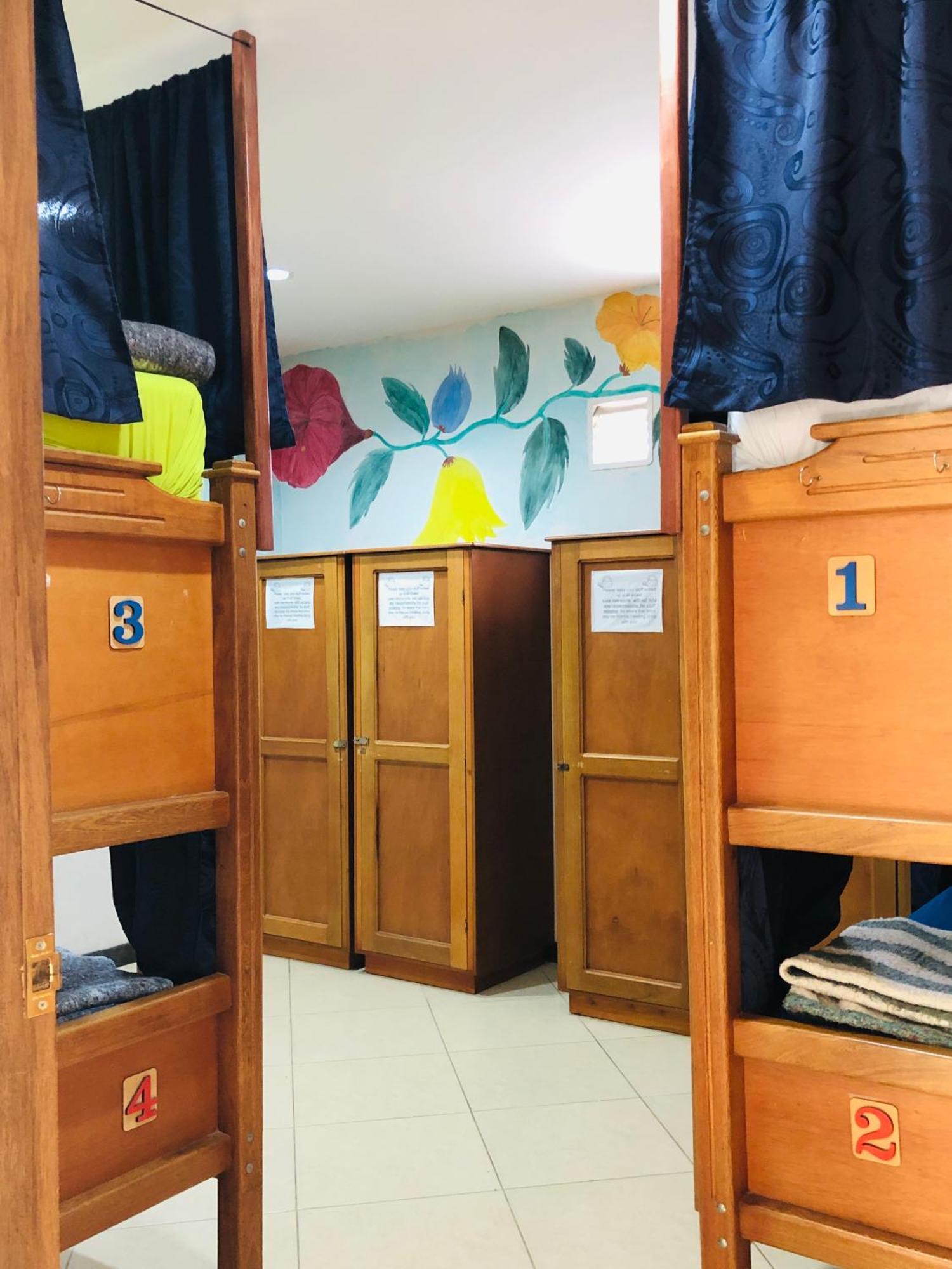 Lake View Hostel Guatapé エクステリア 写真